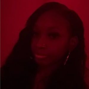 Meet your Posher, Amari